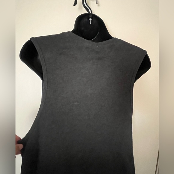 Washington State Cougars Sleeveless Tank Top - Picture 3 of 5